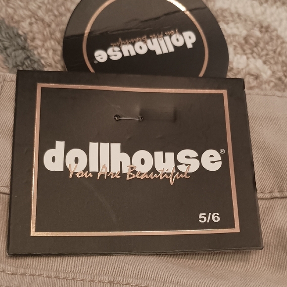 Dollhouse Women's High Waist Shorts - Picture 3 of 4